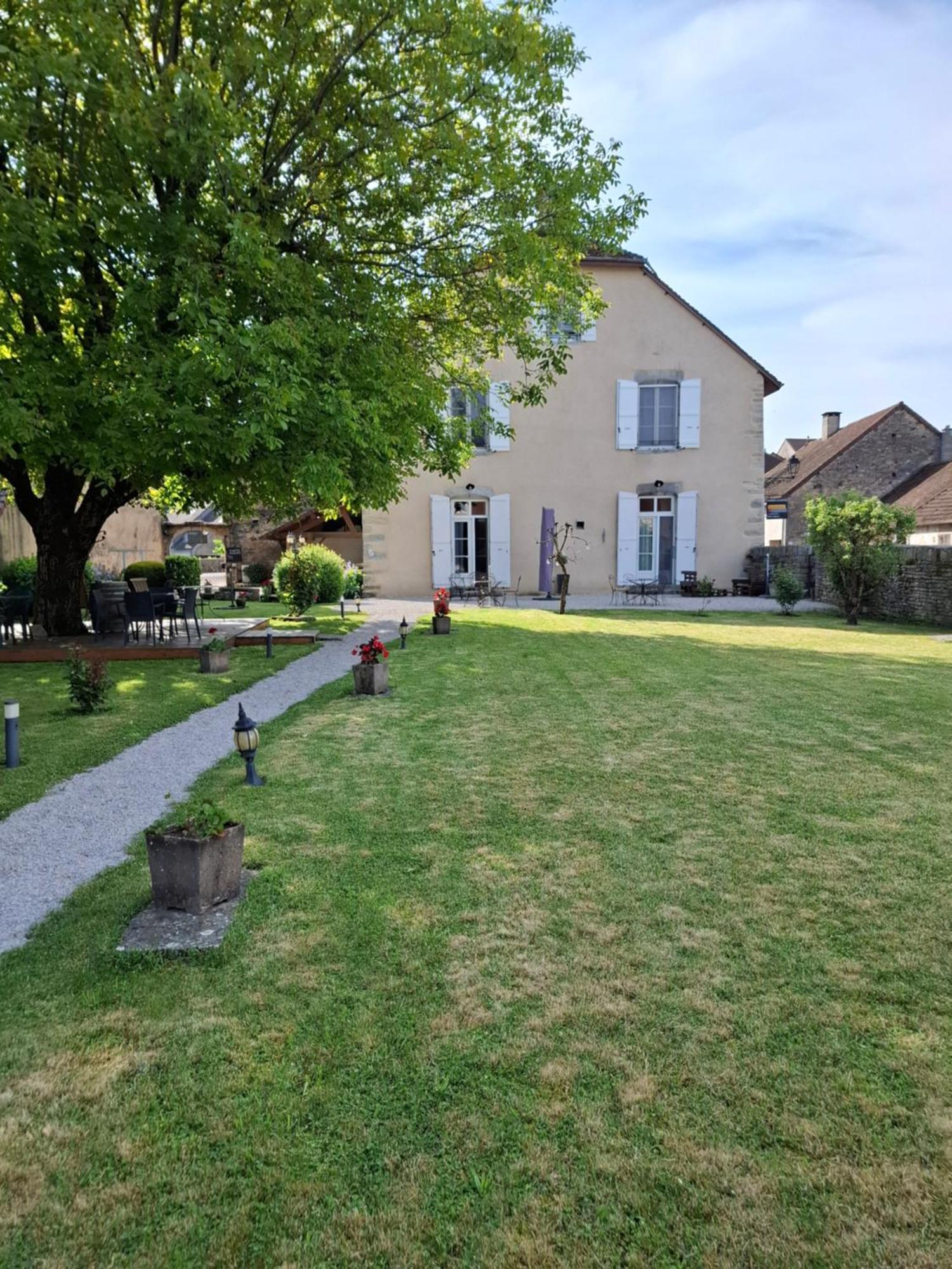 Maison d'Eusébia Château-Chalon Esterno foto